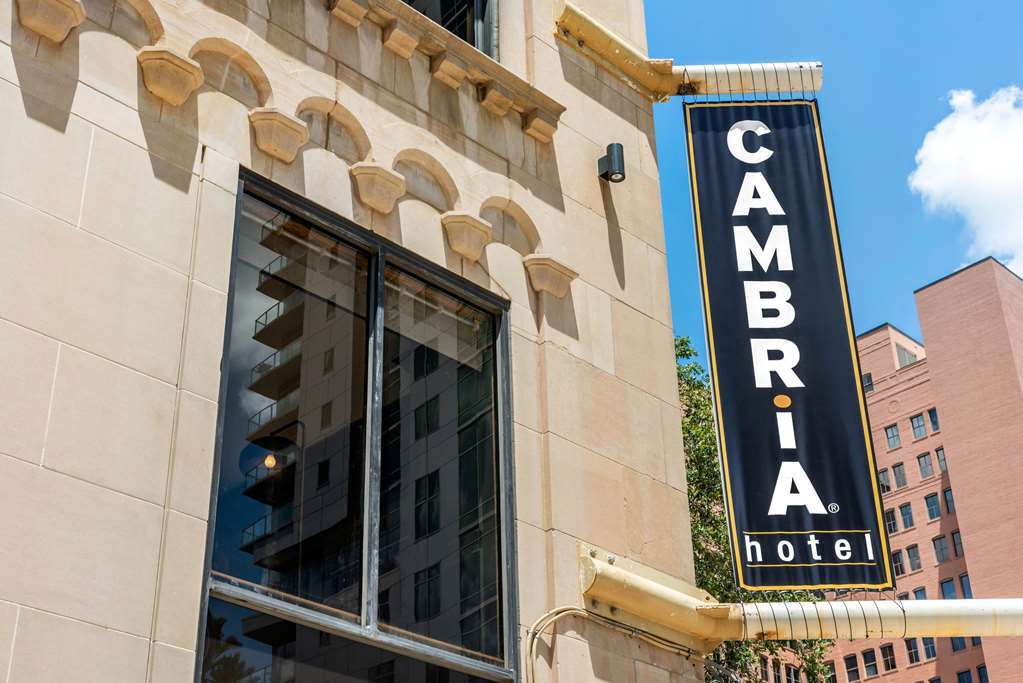 Cambria Hotel Houston Downtown Convention Center Esterno foto